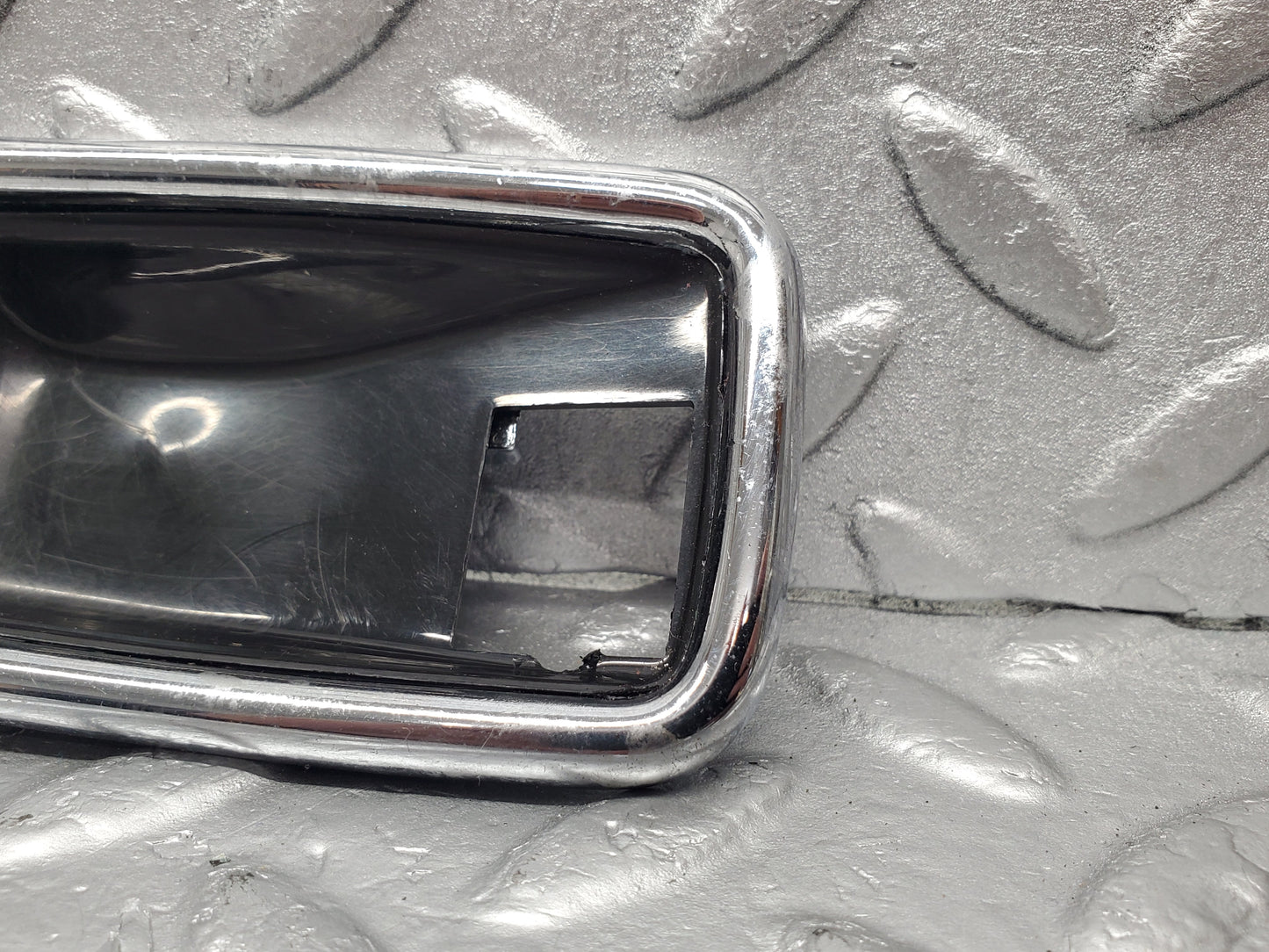 1835 Mercedes-Benz W108 280SE Chrome Frame For Door Opener Right 1087660611