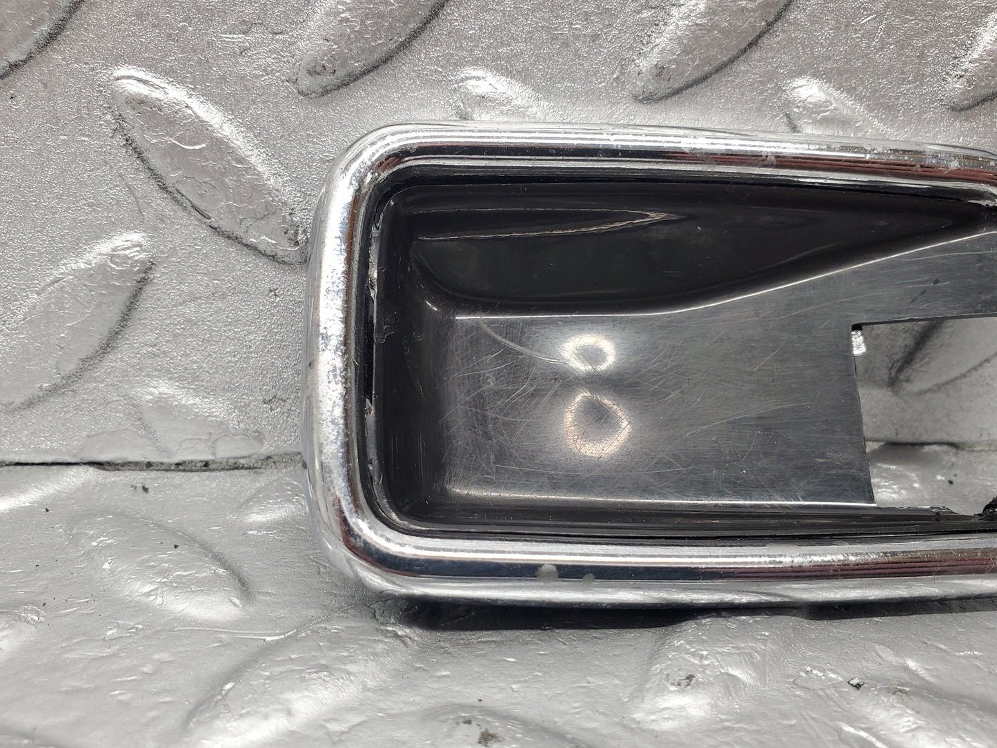 1835 Mercedes-Benz W108 280SE Chrome Frame For Door Opener Right 1087660611
