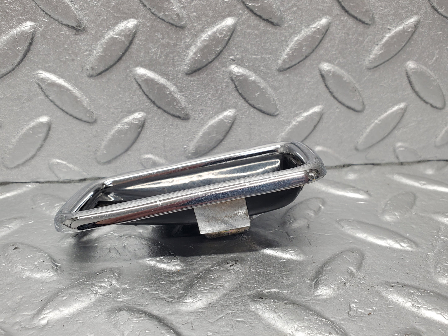 1836 Mercedes-Benz W108 280SE Chrome Frame For Door Handle Right 1087660611