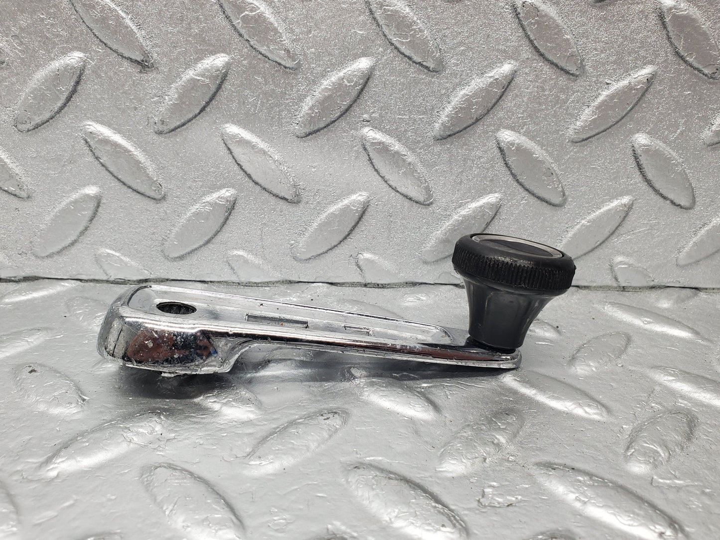 1840 Mercedes-Benz W108 280SE Window Crank Handle