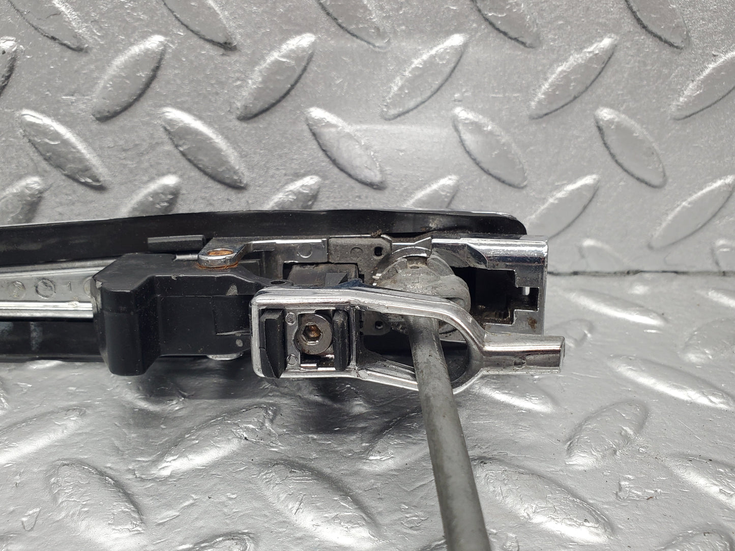 1845 Mercedes-Benz W123 230E Front Exterior Door Handle No Key