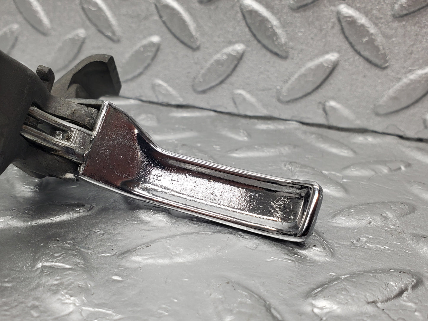 1856 Mercedes-Benz W108 280SE Chrome Door Handle Opener Right 1157660219