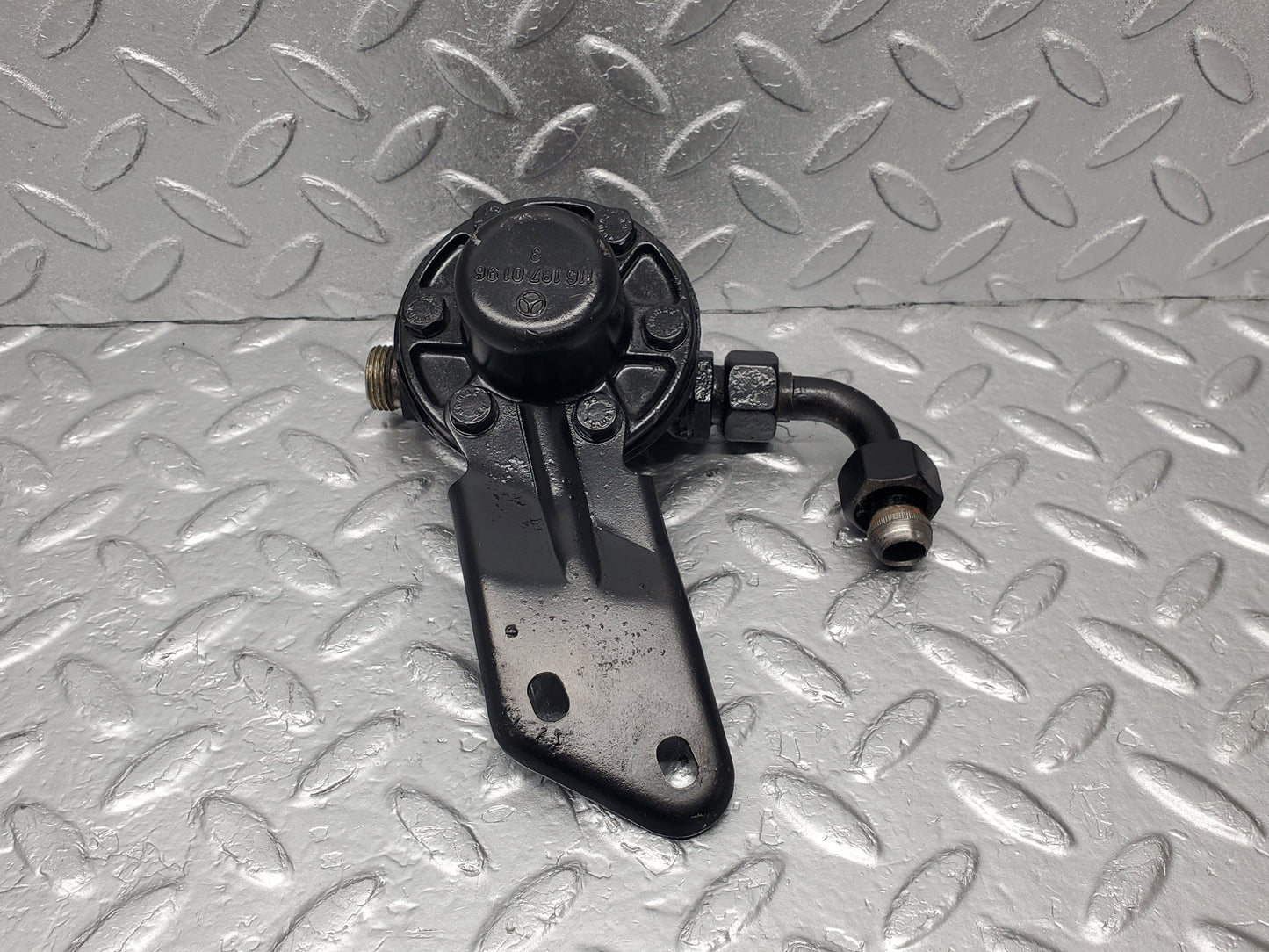 1863 Mercedes-Benz W116 350SE Oil Pressure Damper 1161870196