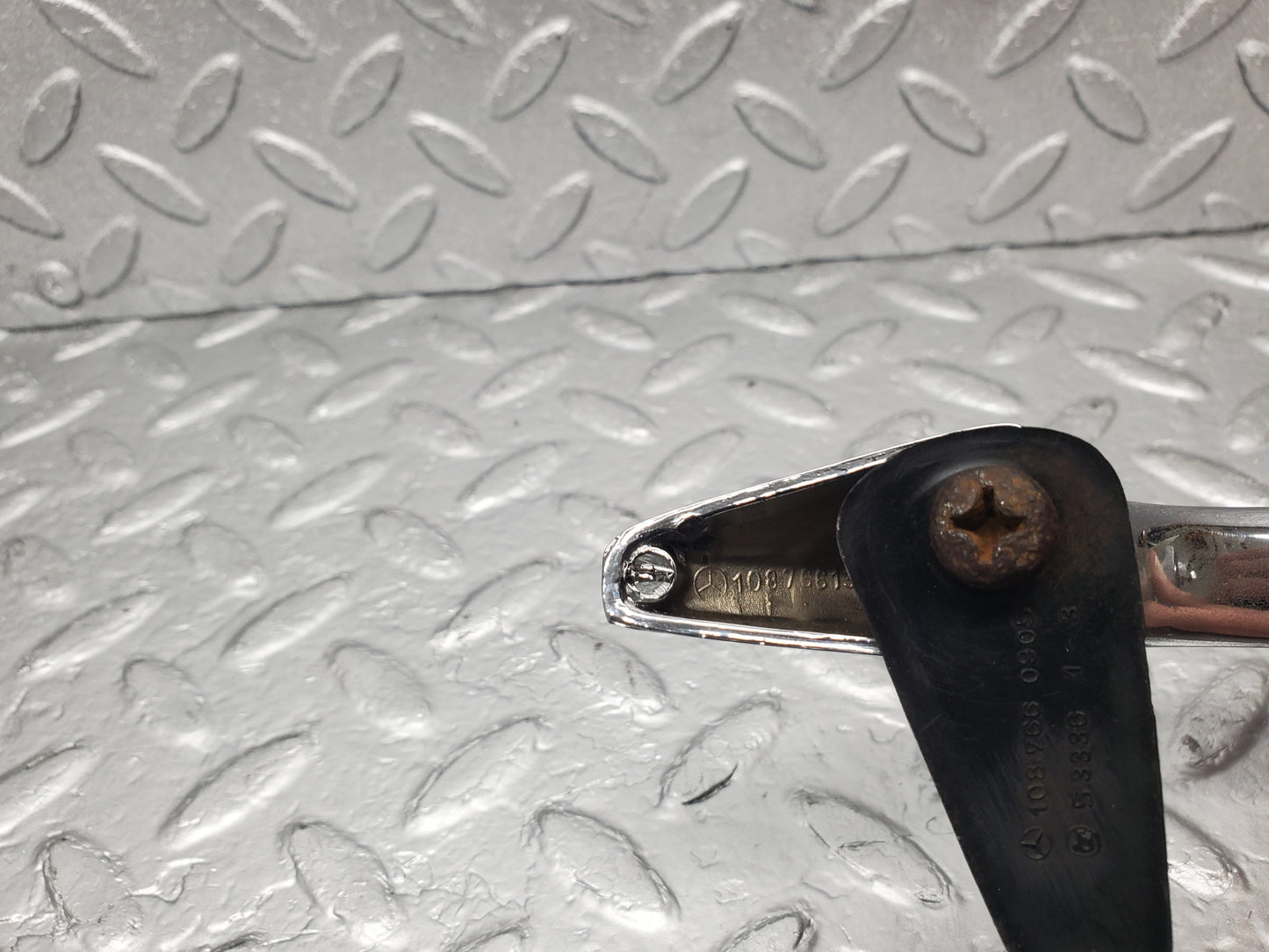 1873 Mercedes-Benz W108 280SE Exterior Door Handle Front Left No Key 1087661301
