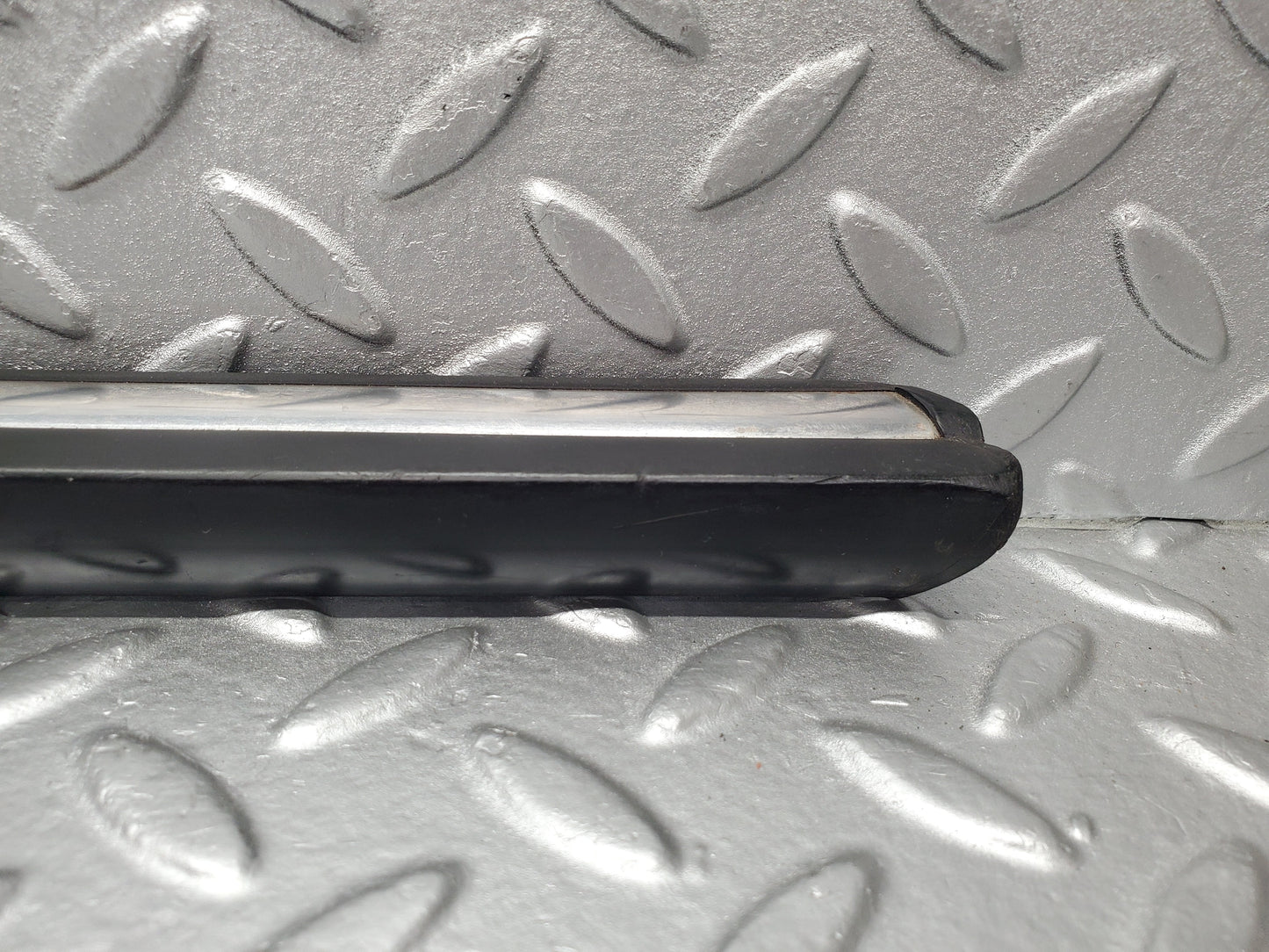 1898 Mercedes-Benz W116 350SE Front Left Door Centre Mouldin Trim