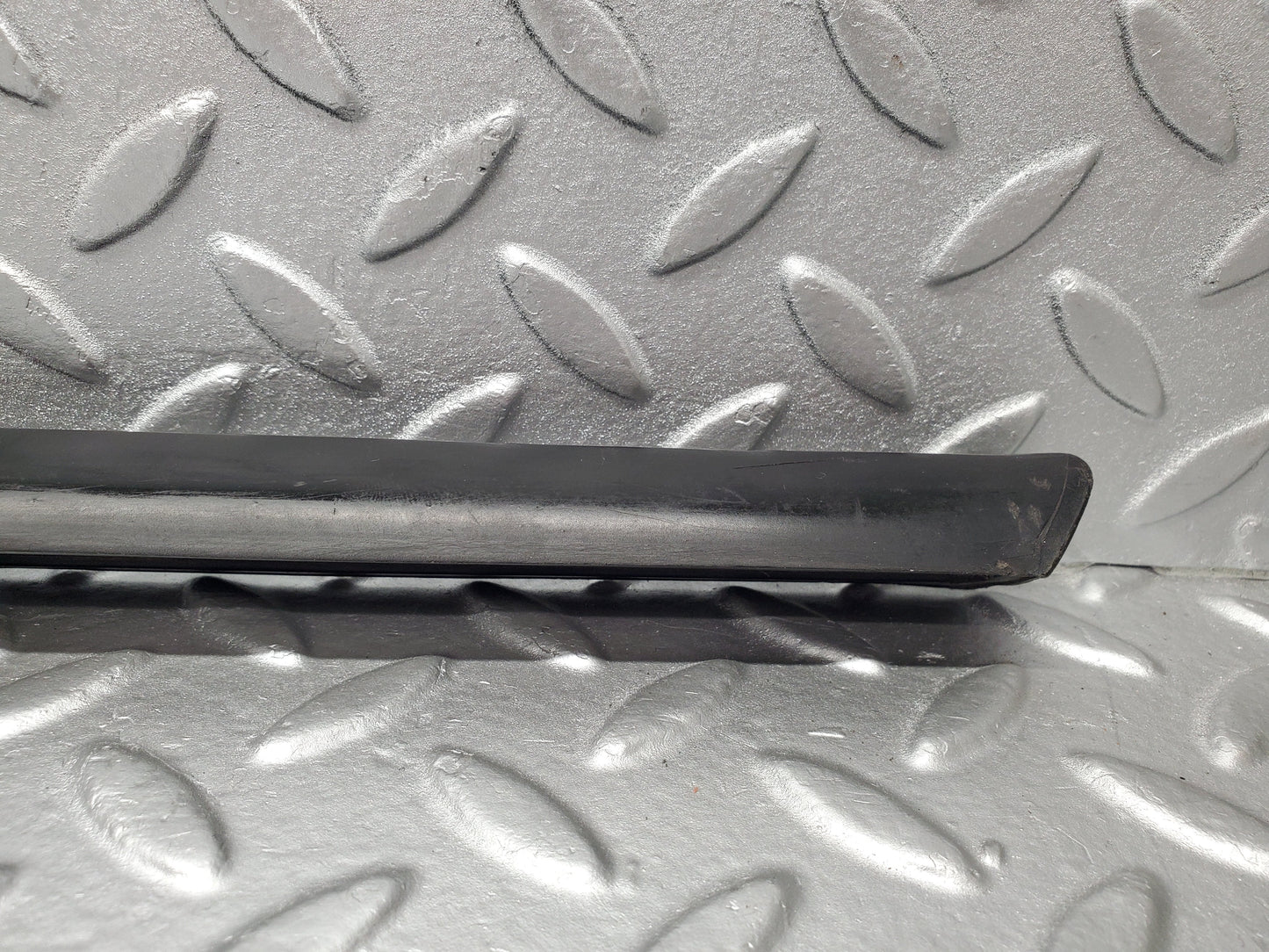 1898 Mercedes-Benz W116 350SE Front Left Door Centre Mouldin Trim