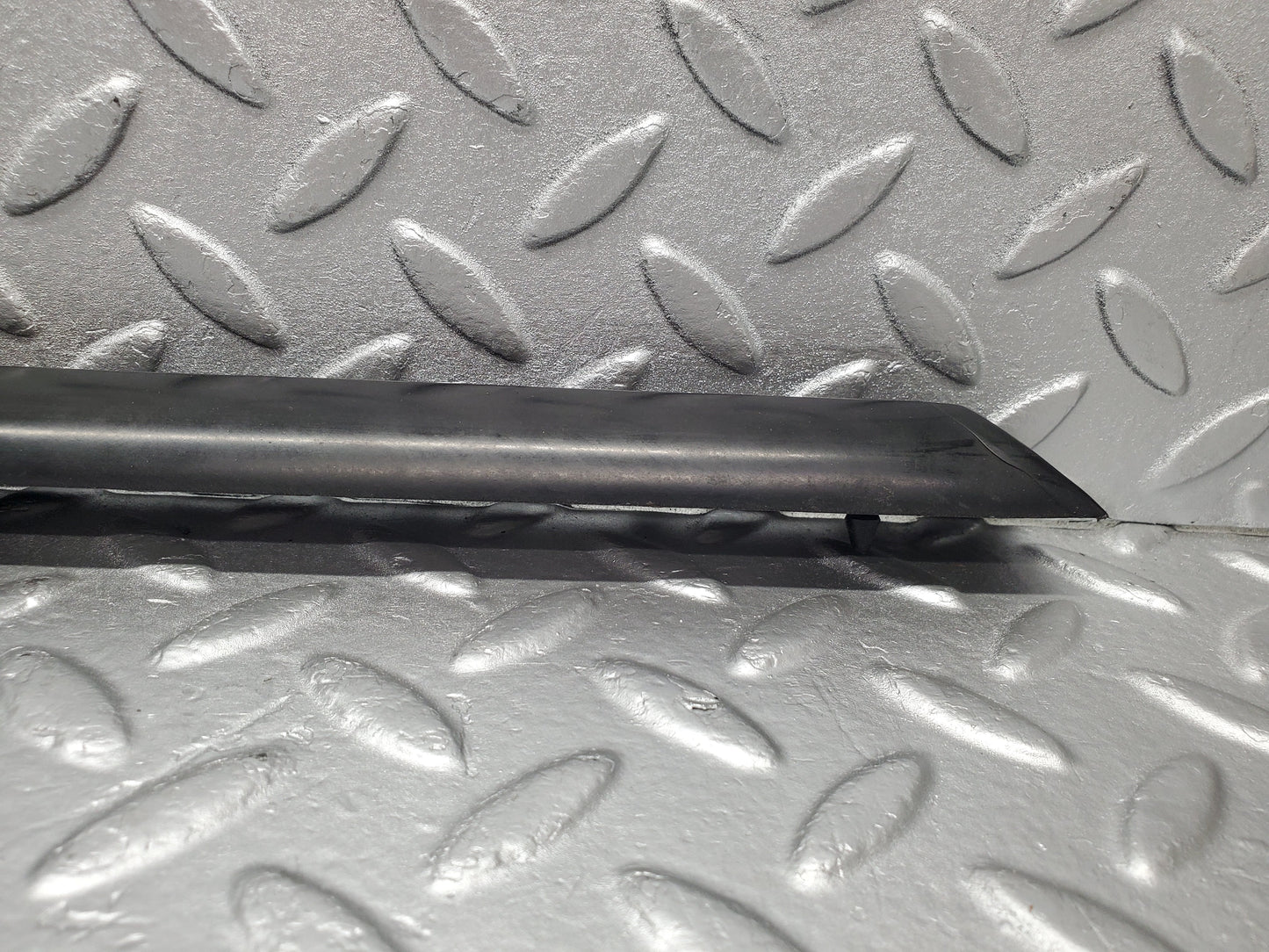 1899 Mercedes-Benz W116 350SE Front Right Door Centre Moulding Trim