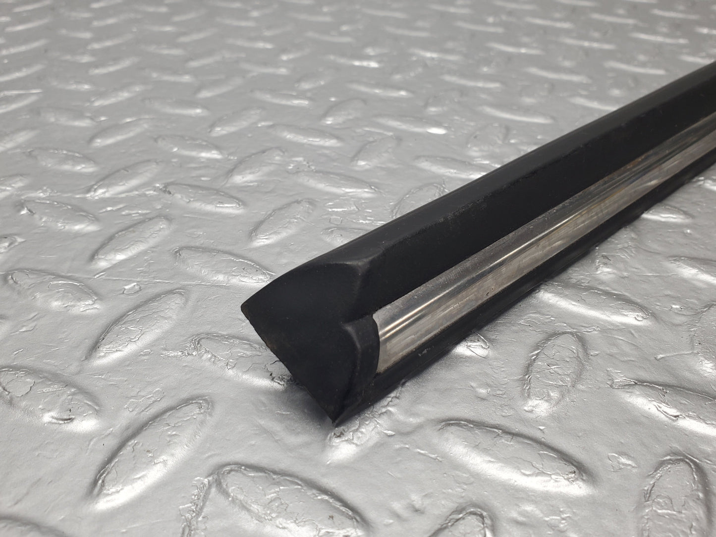 1971 Mercedes-Benz W116 350SE Rear Right Door Centre Moulding Trim