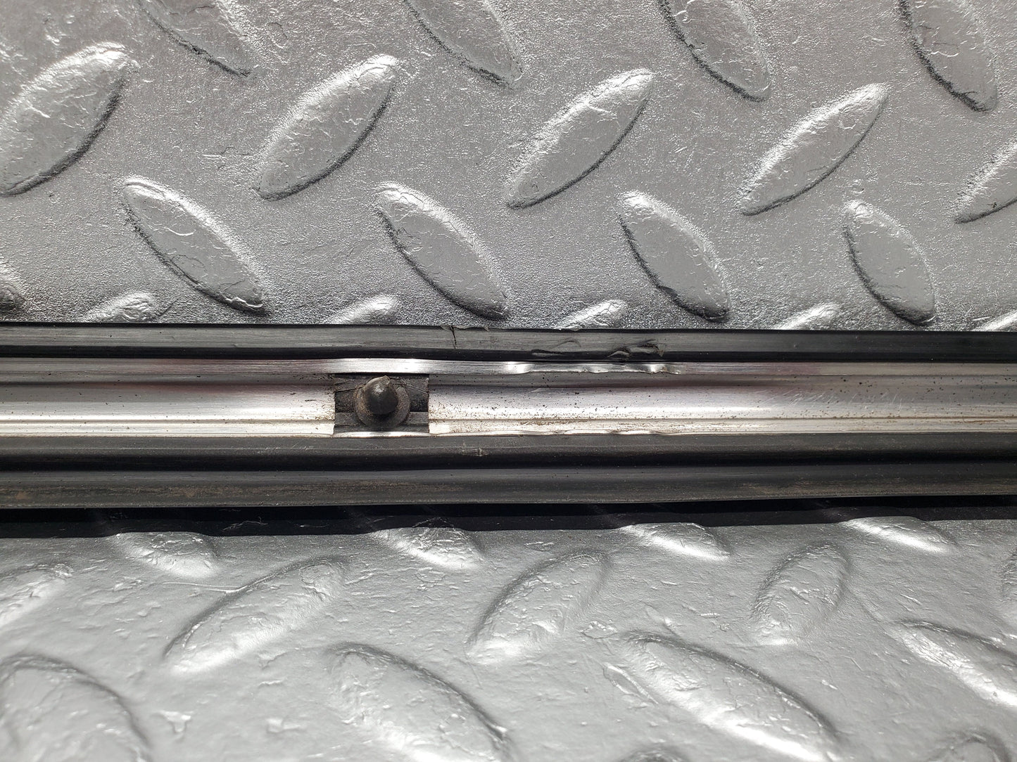 1971 Mercedes-Benz W116 350SE Rear Right Door Centre Moulding Trim