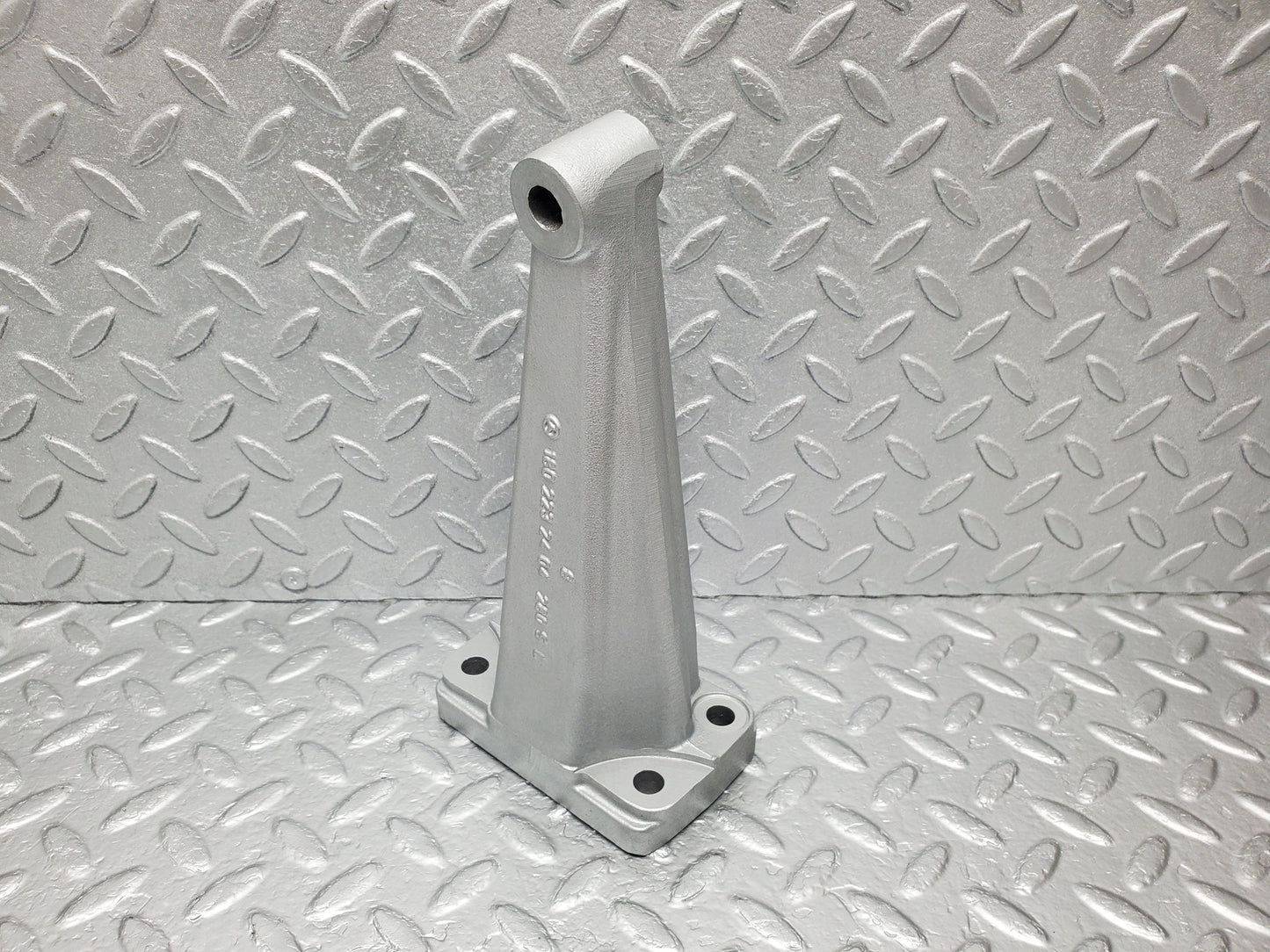 2011 Mercedes-Benz W108 280SE Engine Mount Holder Left 1802232404
