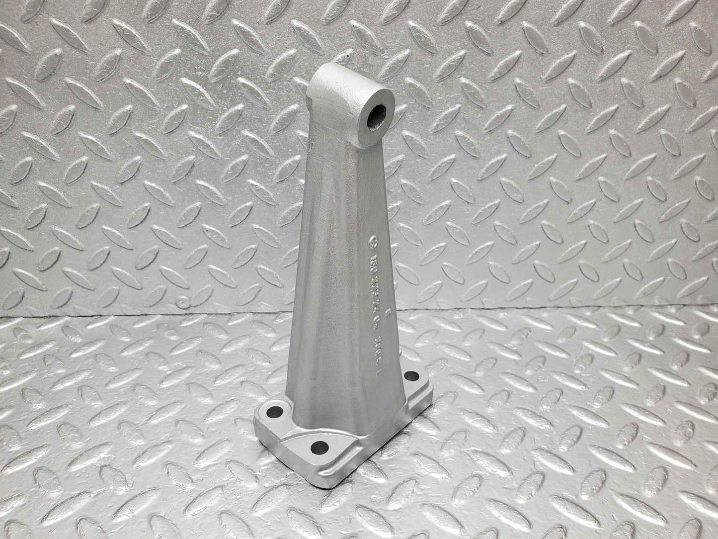 2011 Mercedes-Benz W108 280SE Engine Mount Holder Left 1802232404