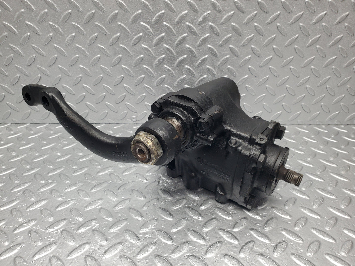 2041 Mercedes-Benz C107 350SLC Coupe Steering Box Steering Rack 1074610601