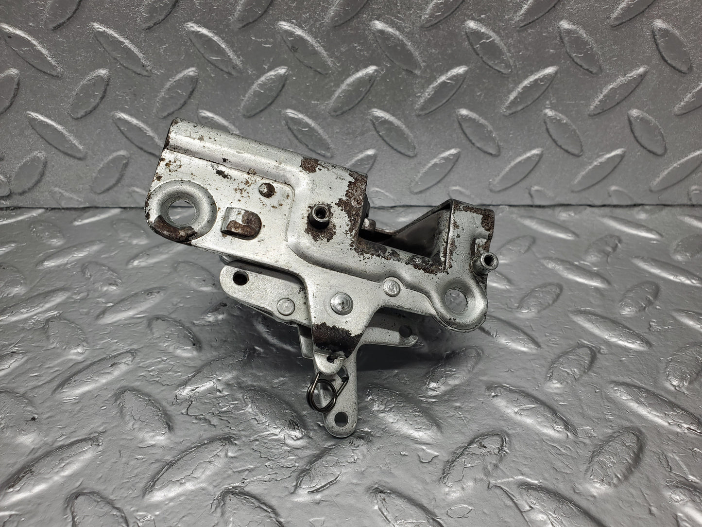 2055 Mercedes-Benz W105 219 Ponton Door Lock Rear Left BOMORO
