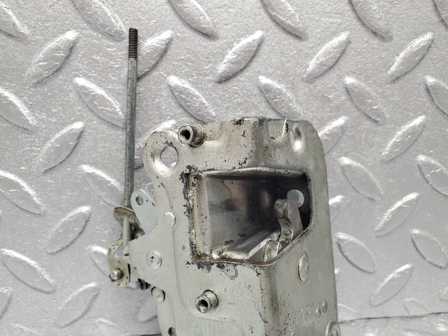2057 Mercedes-Benz W105 219 Ponton Door Lock Front Right BOMORO