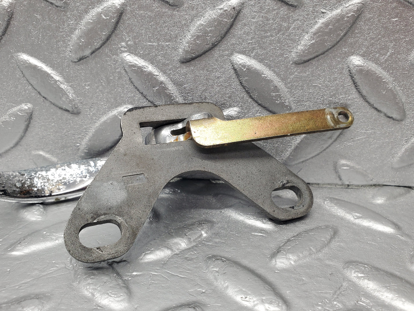 2061 Mercedes-Benz W105 219 Ponton Interior Door Handle Front Left