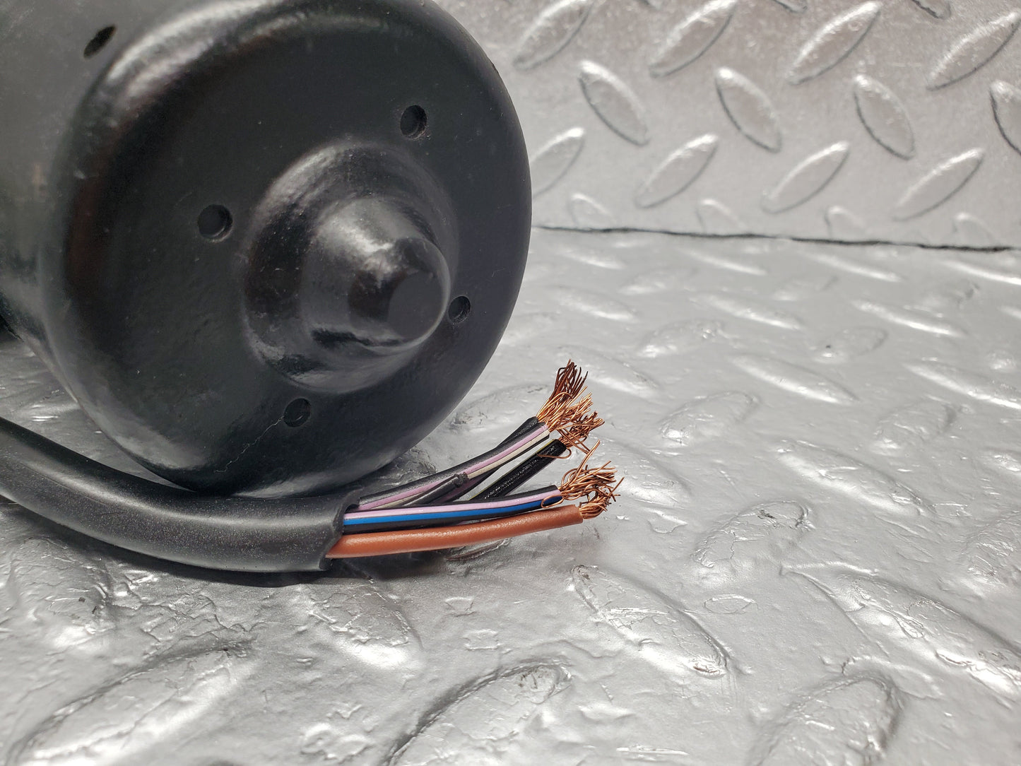 1997 Mercedes-Benz W116 350SE Wiper Motor Bosch 0390341065
