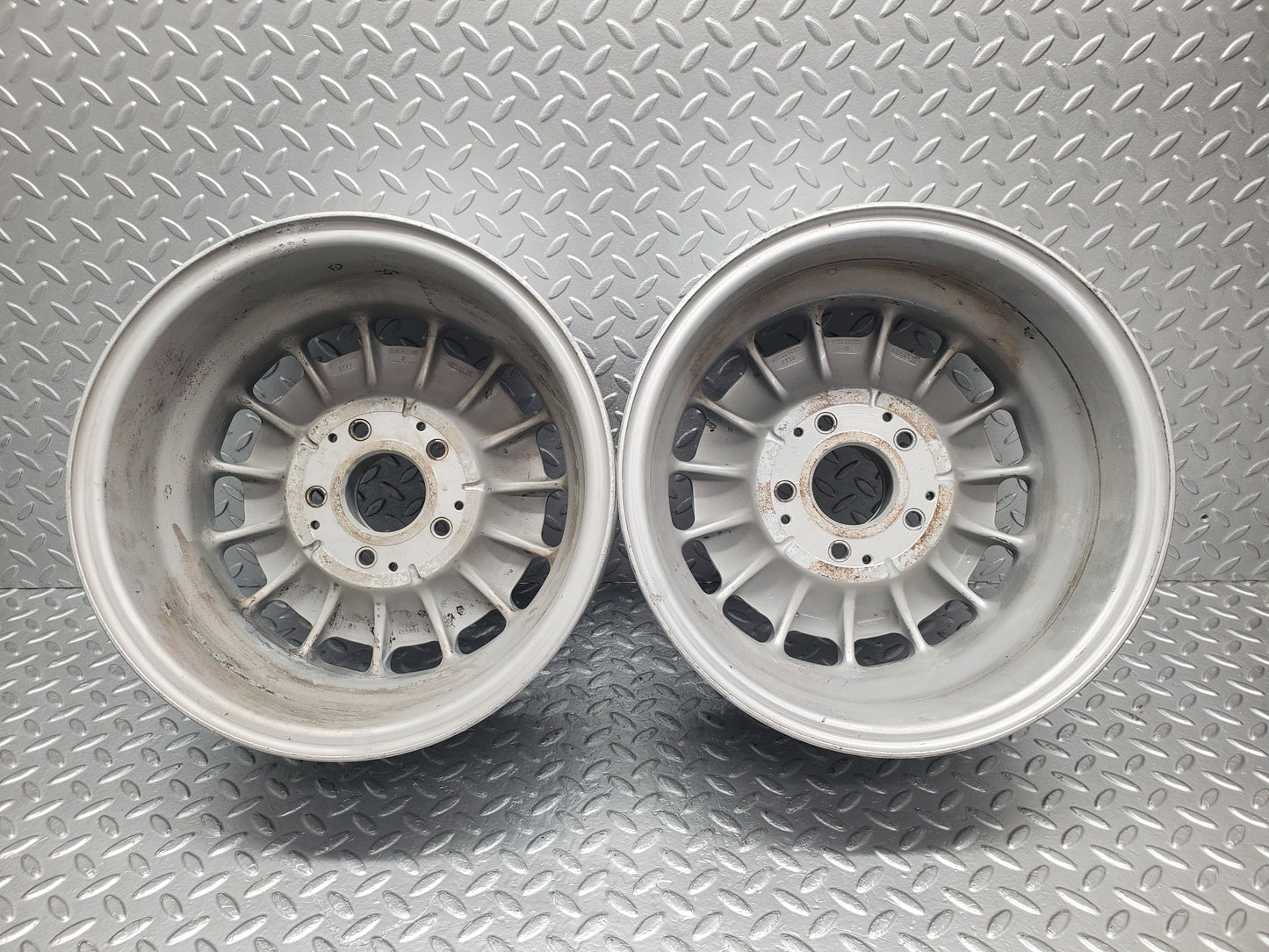12115 Mercedes-Benz Alloy Wheel Set Mexican Hat 6.5Jx14H2 ET30 1264002102 1084001002