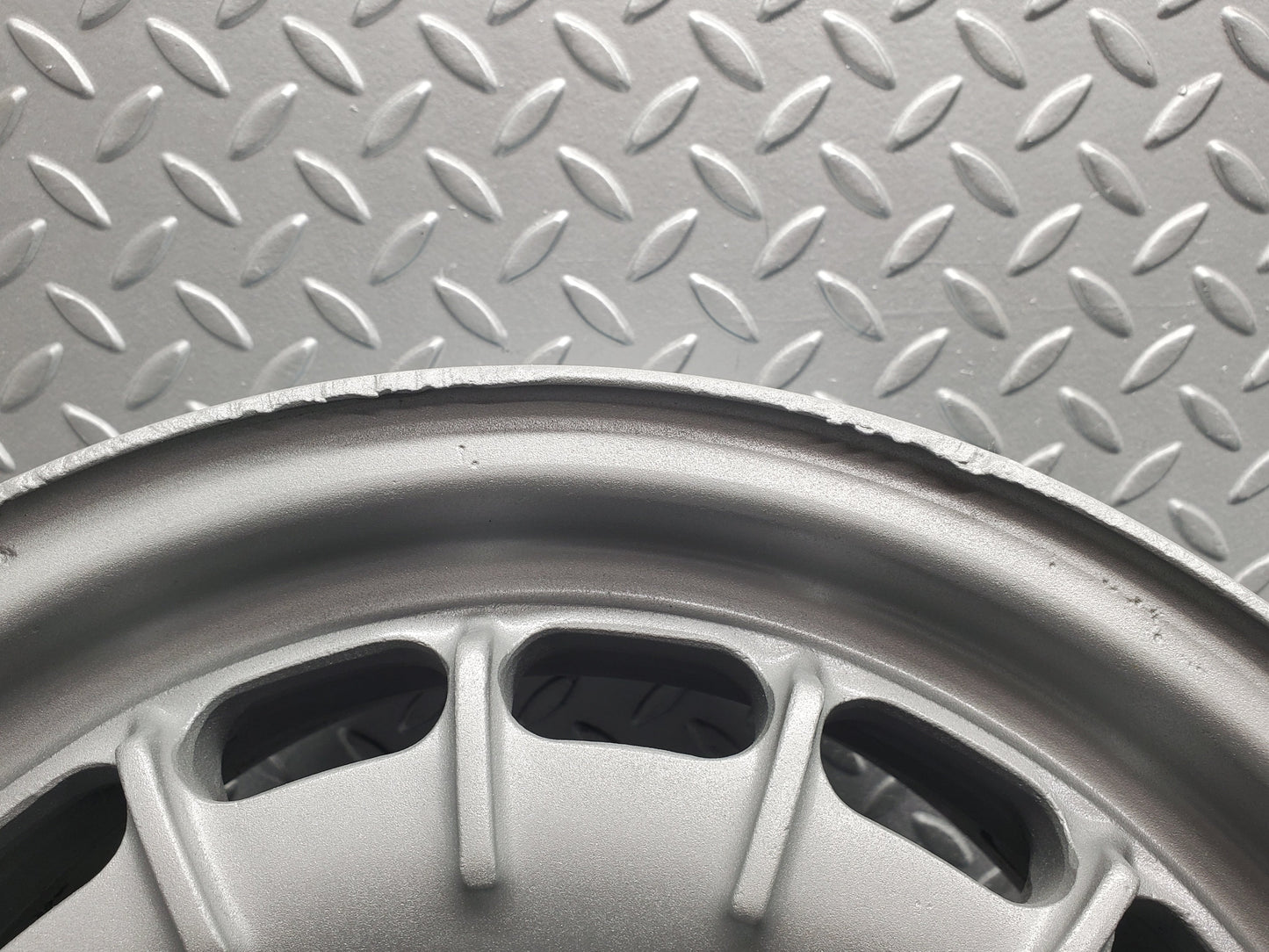 12115 Mercedes-Benz Alloy Wheel Set Mexican Hat 6.5Jx14H2 ET30 1264002102 1084001002