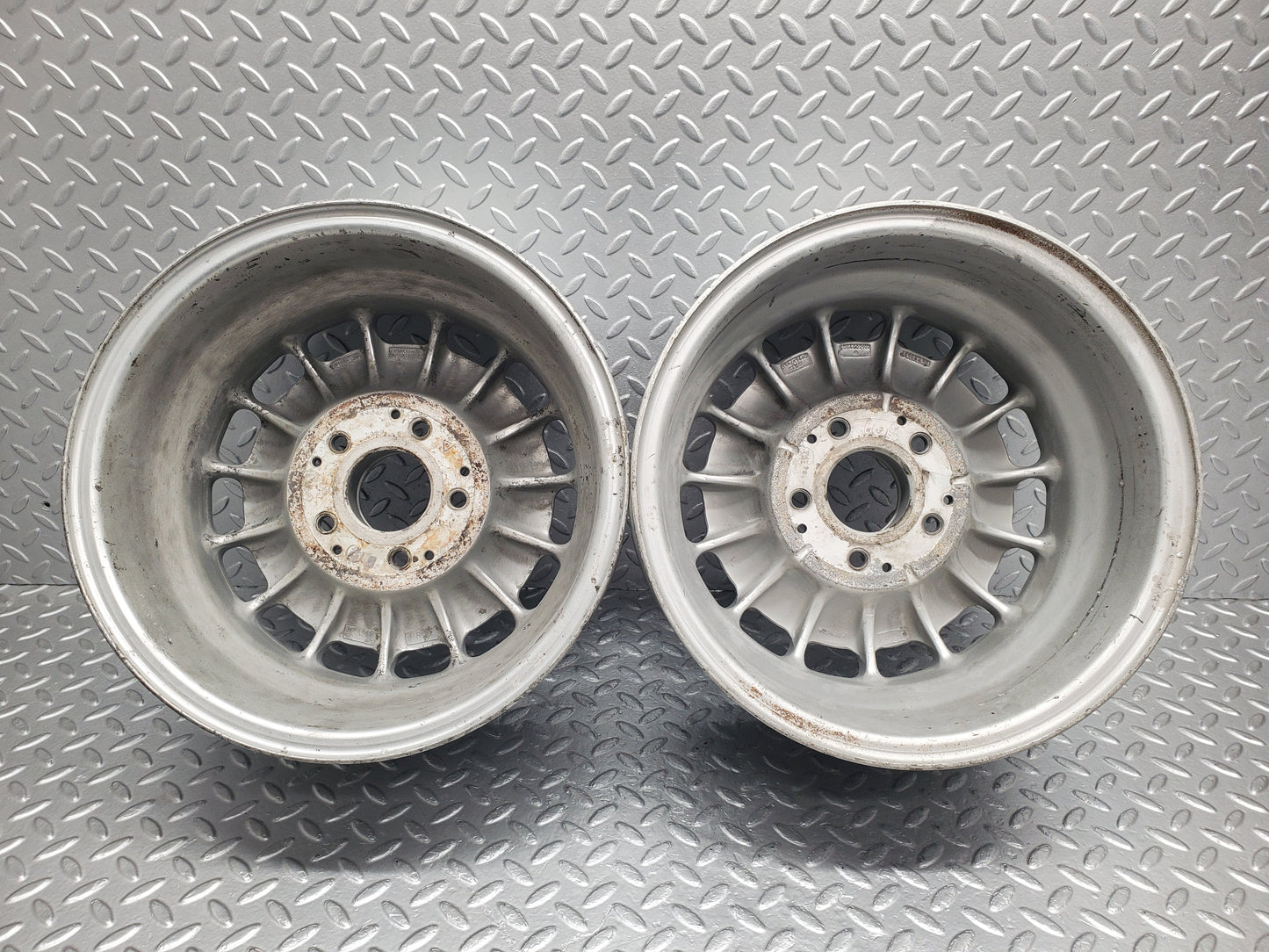 12115 Mercedes-Benz Alloy Wheel Set Mexican Hat 6.5Jx14H2 ET30 1264002102 1084001002