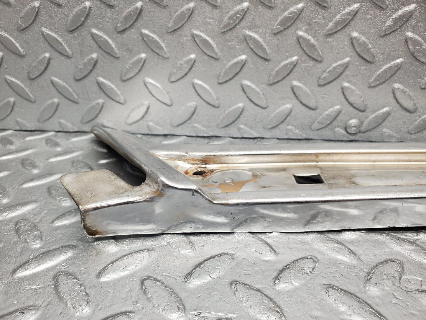 2168 Mercedes-Benz W116 350SE Front Left A Pillar Chrome Moulding Trim