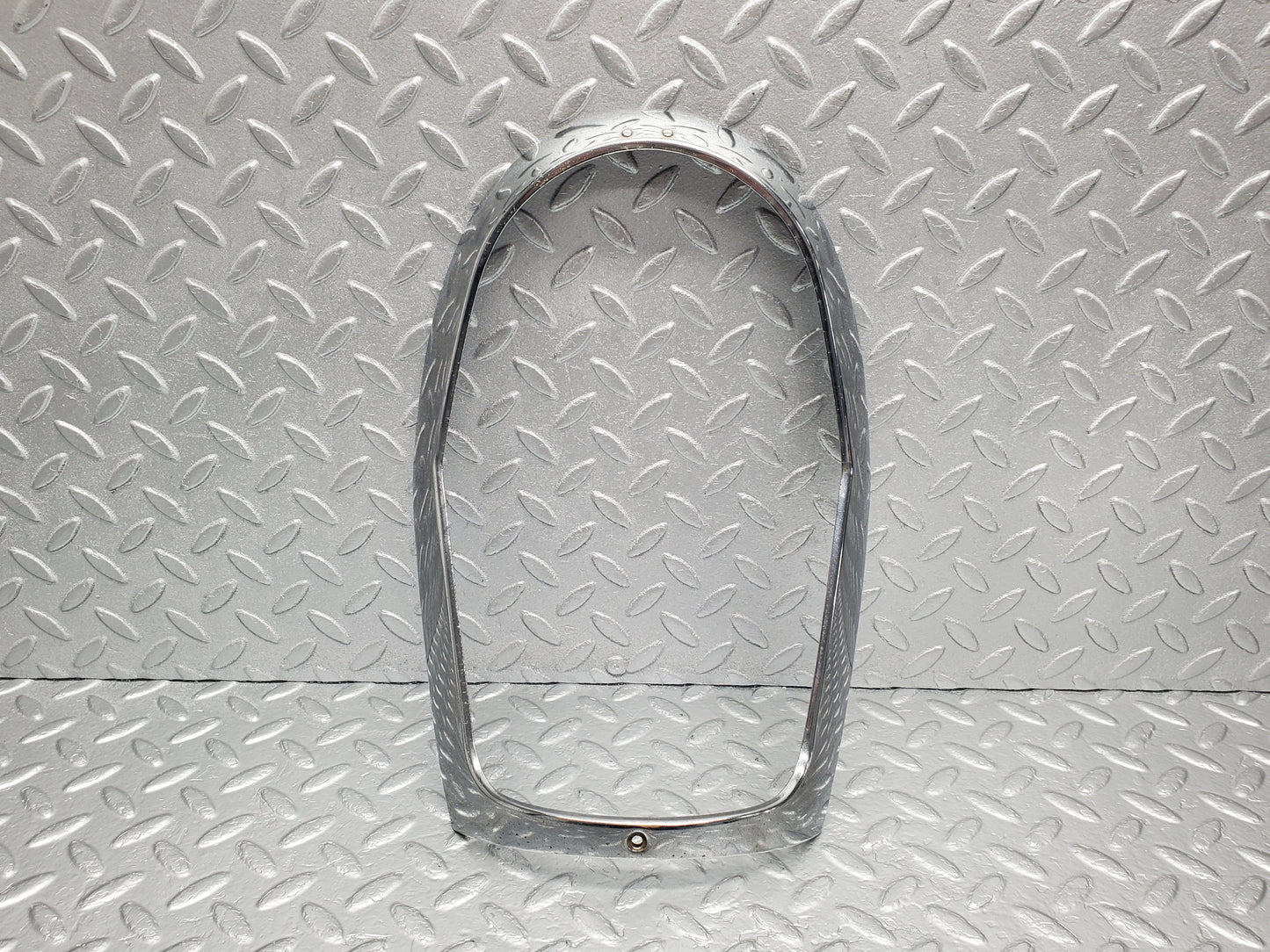 48538 Mercedes-Benz W108 Headlight Chrome Frame 1305542029
