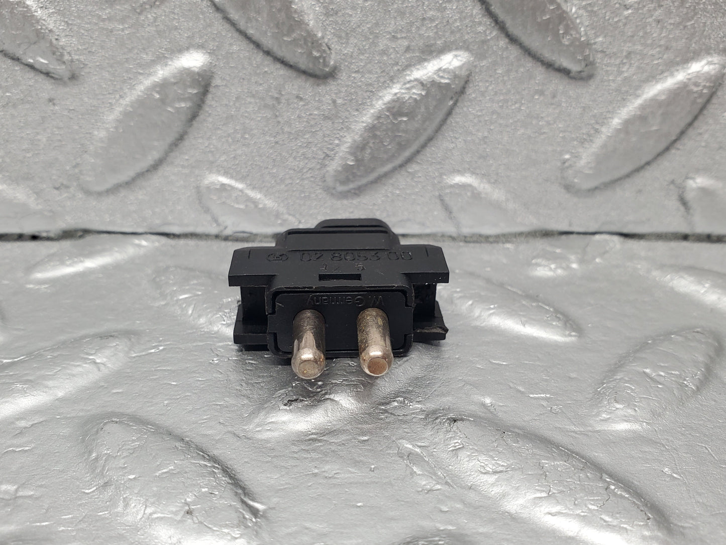 22604 Mercedes-Benz C124 E220 Coupe Child Lock Control Switch 1248204910
