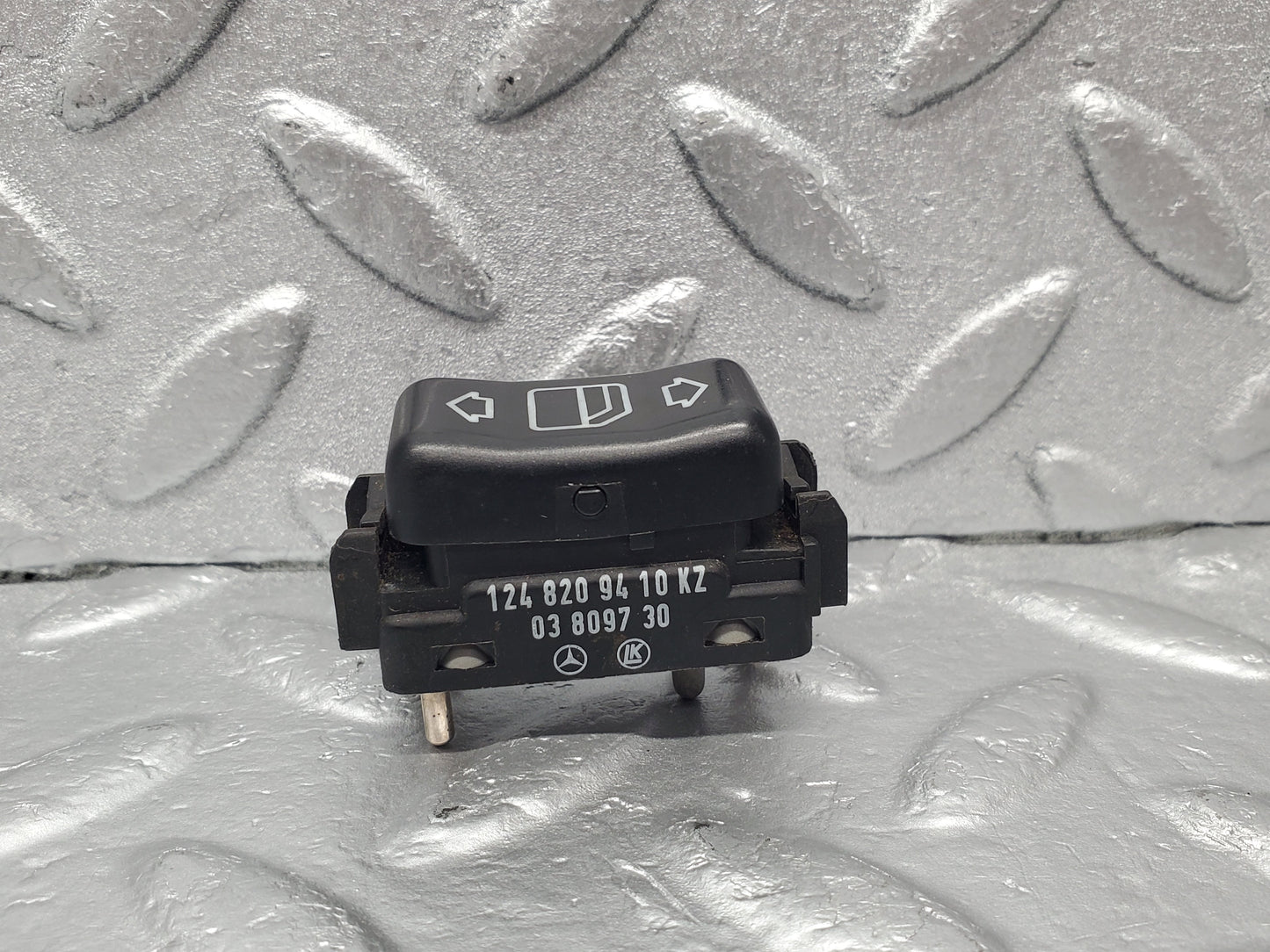 22606 Mercedes-Benz C124 E220 Electric Window Switch Right Side 1248209010