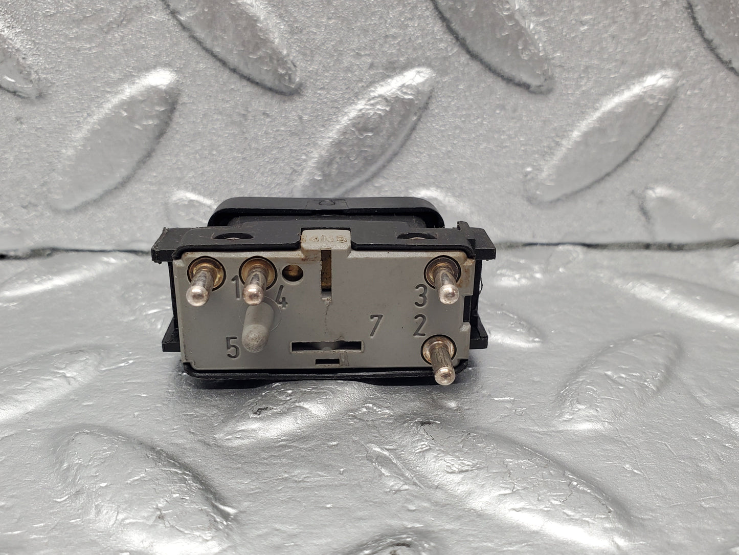 22606 Mercedes-Benz C124 E220 Electric Window Switch Right Side 1248209010