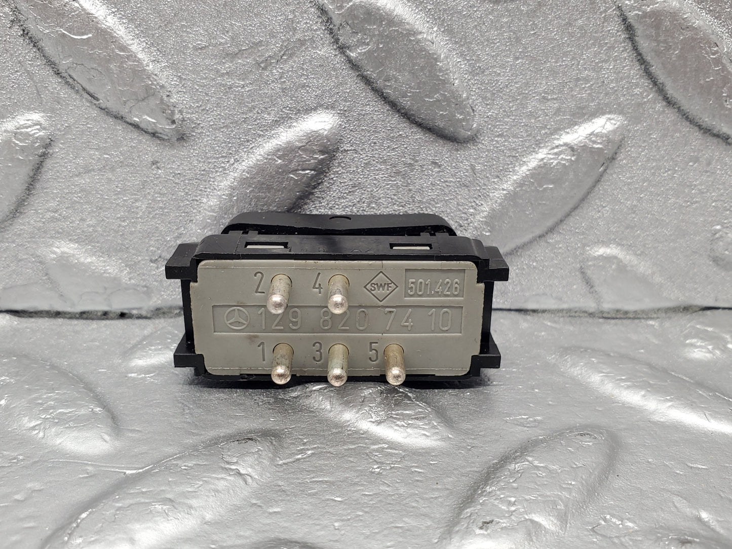 22612 Mercedes-Benz C124 E220 Coupe Rear Windscreen Defroster Switch 1298207410