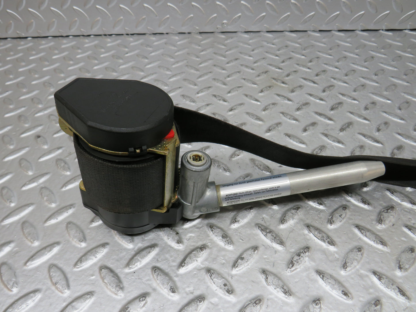 27818 Mercedes-Benz S124 300TE Wagon Front Right Seat Belt 1248602206