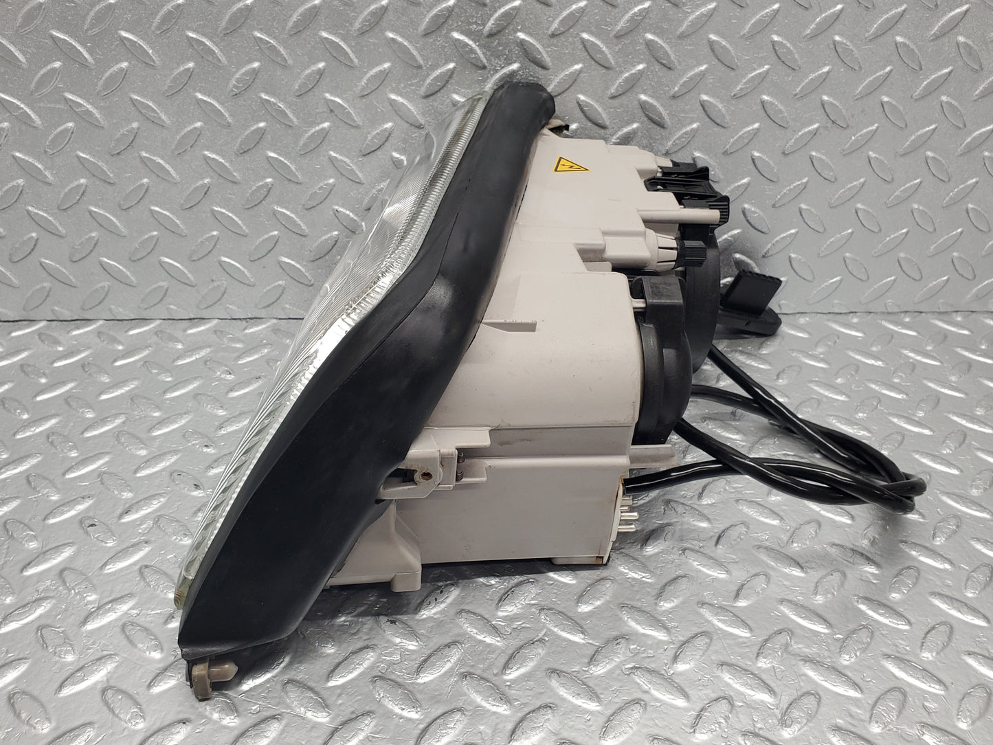 47172 Mercedes-Benz R129 320SL Coupe Xenon Headlight Bosch Right 1305621685 1305219026