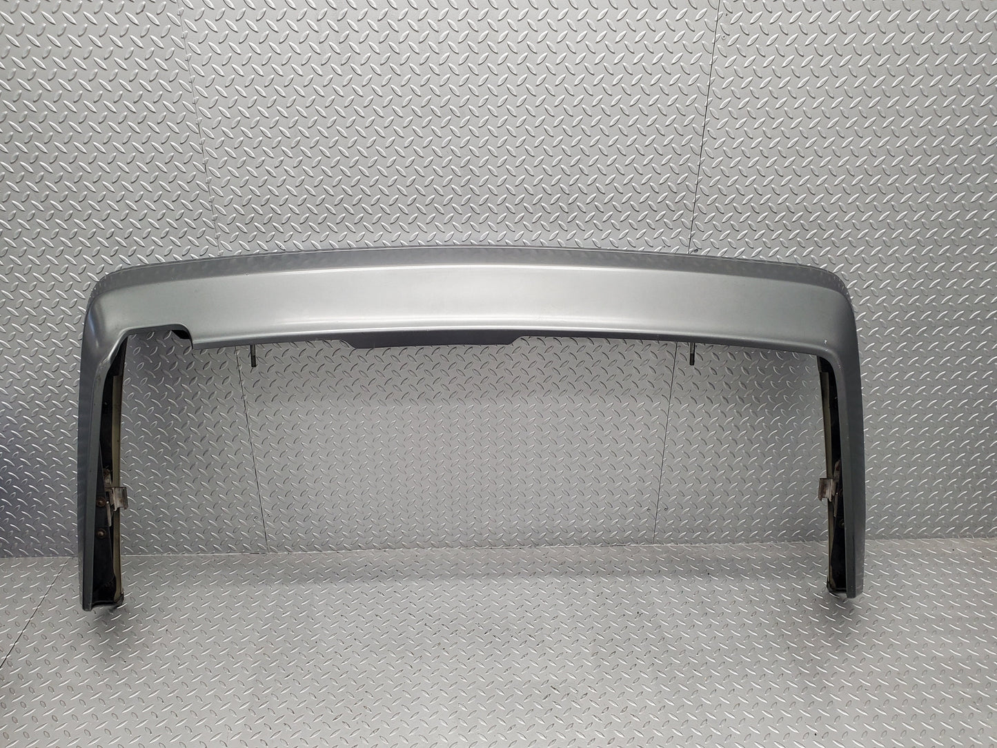 47557 Mercedes-Benz W126 Rear Bumper 1268802740 1268851105 1268855074