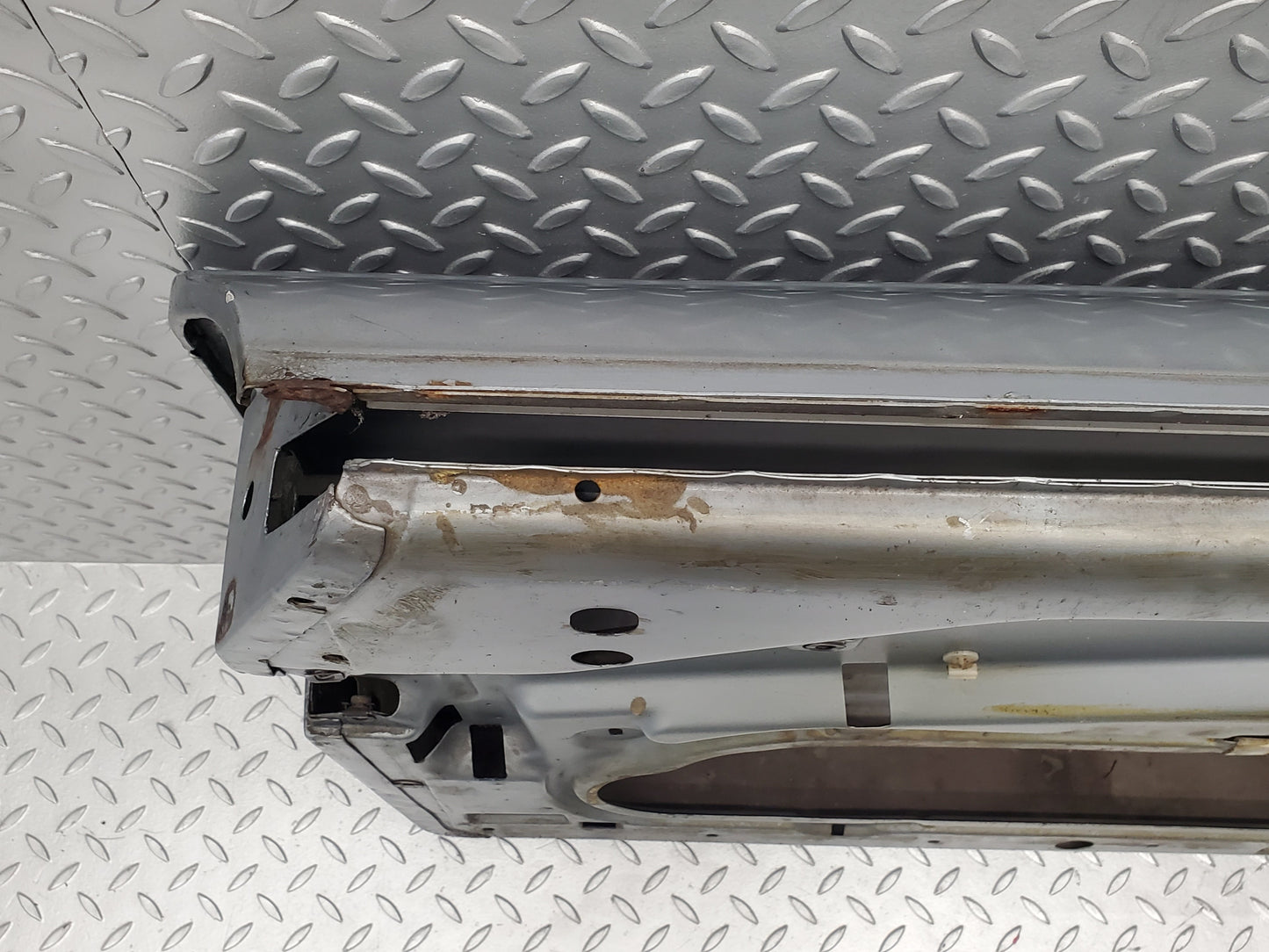 48267 Mercedes-Benz C107 R107 Left Door