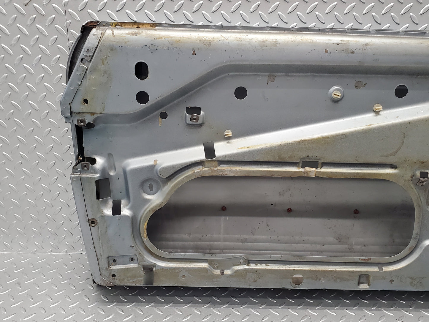 48267 Mercedes-Benz C107 R107 Left Door