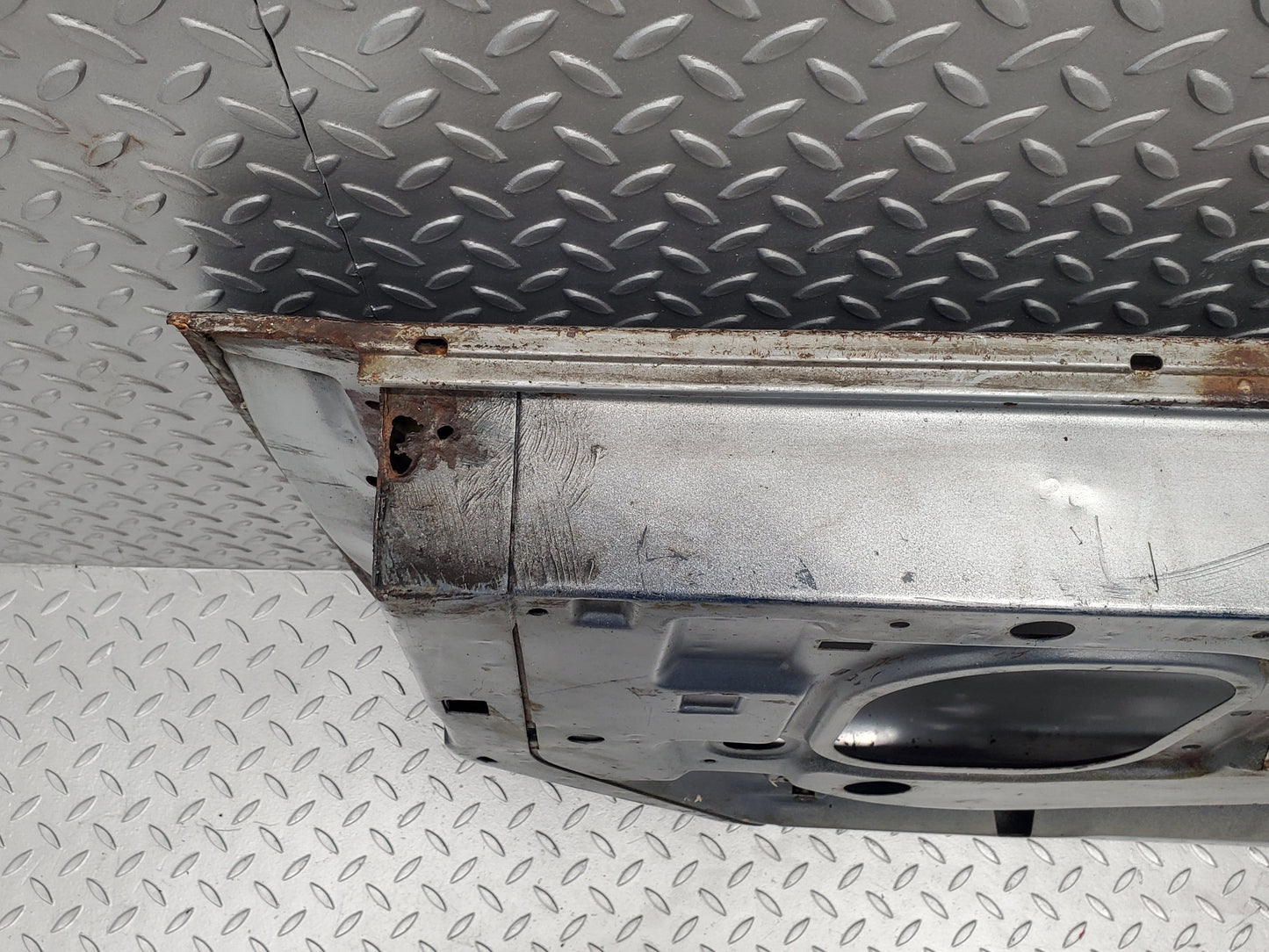 48267 Mercedes-Benz C107 R107 Left Door