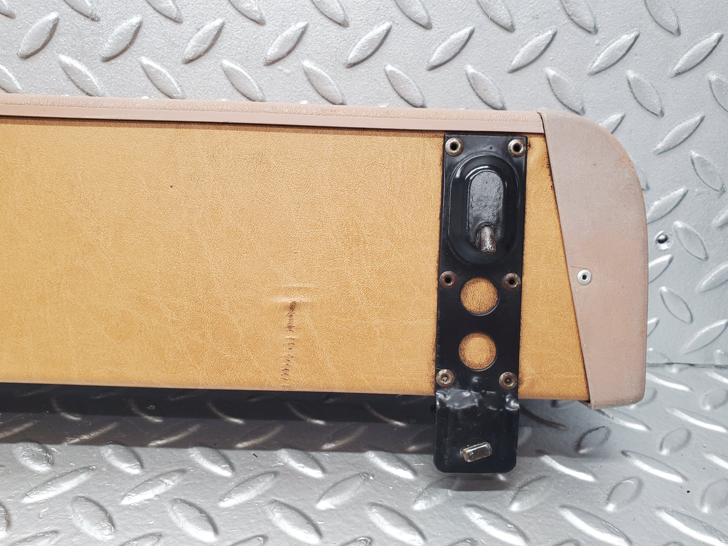 48772 Mercedes-Benz S123 Wagon Trunk Roll Compartment Cover Palomino