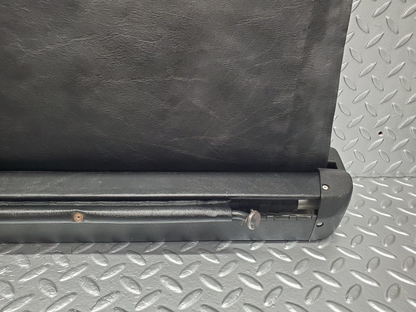 48773 Mercedes-Benz S123 Wagon Trunk Roll Compartment Cover Black
