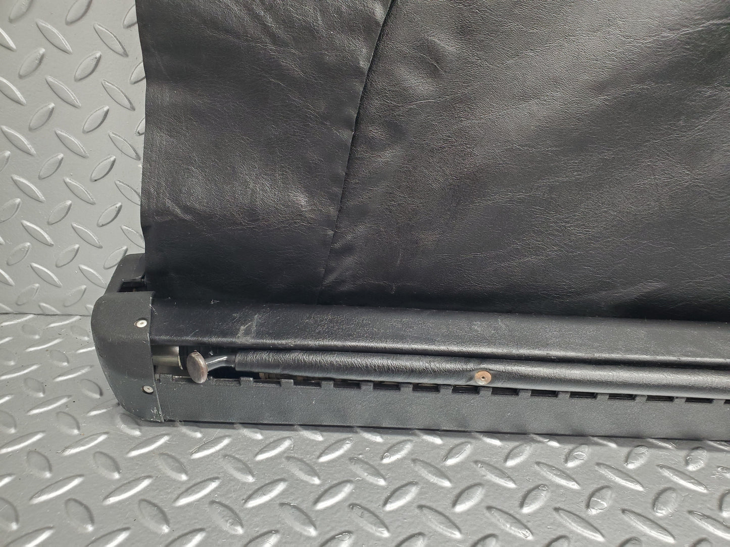48773 Mercedes-Benz S123 Wagon Trunk Roll Compartment Cover Black