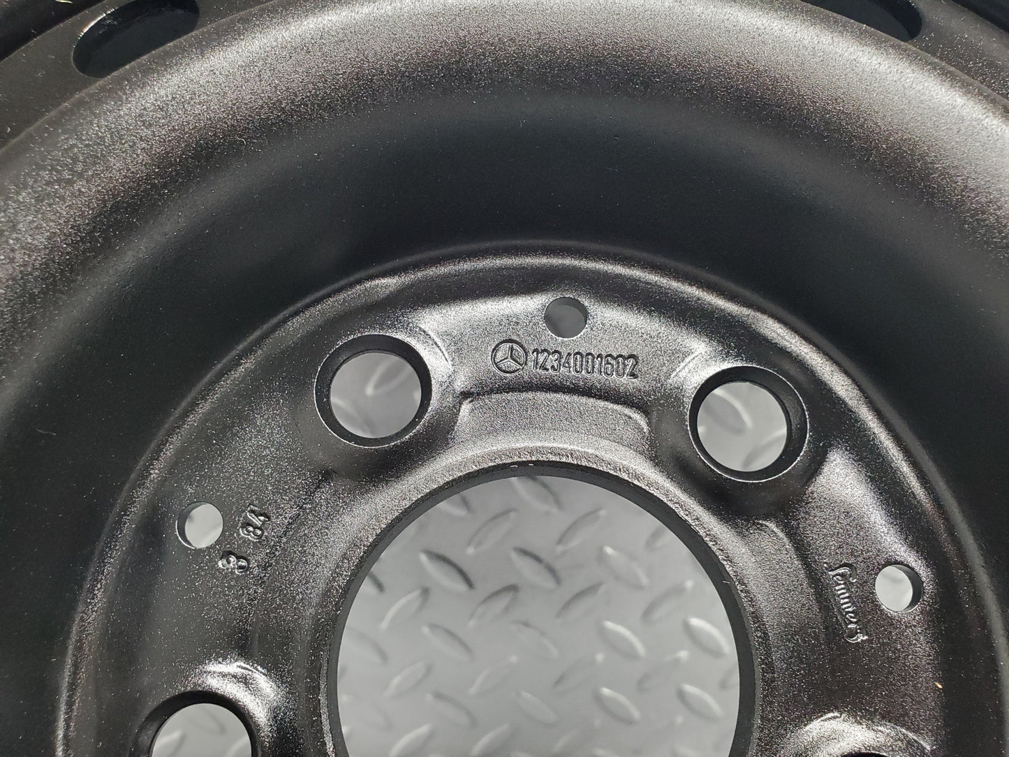 48905 Mercedes-Benz Steel Wheel Set 6Jx14H2 ET30 1234001602