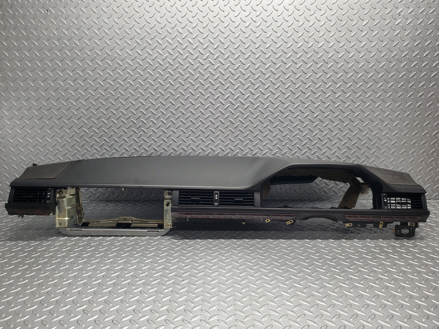 49402 Mercedes-Benz A124 320E Cabriolet Dashboard Black 1246890116