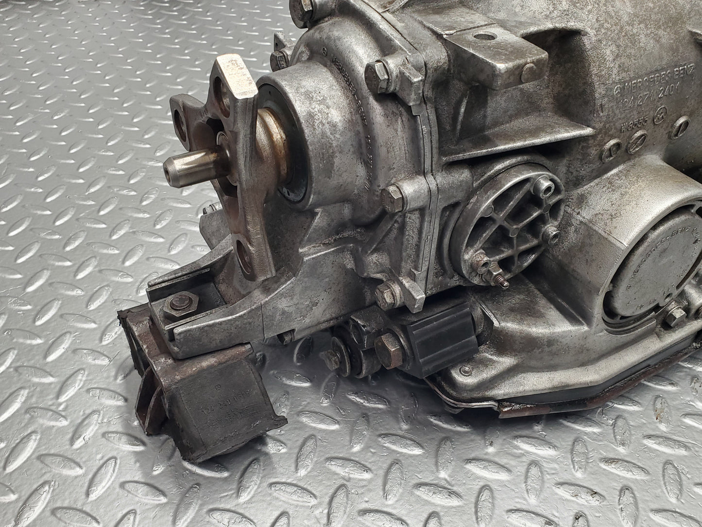 49435 Mercedes-Benz A124 320E Cabriolet Automatic Gearbox 722.369 1242704400 1242712401 1402770020
