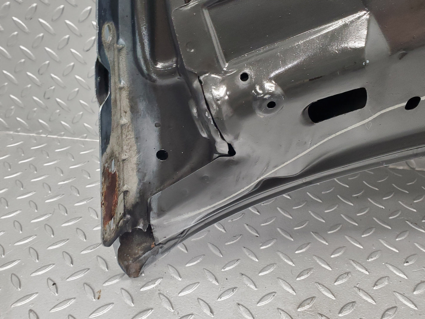 49457 Mercedes-Benz W124 Bonnet