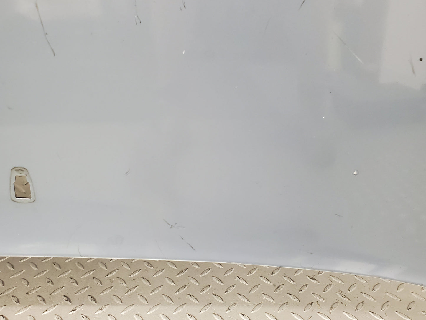 49464 Mercedes-Benz W126 Bonnet