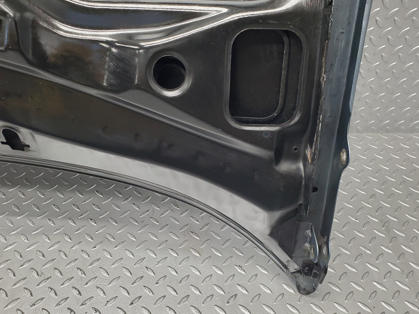 49464 Mercedes-Benz W126 Bonnet