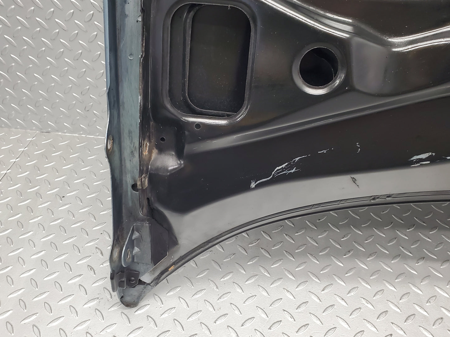 49464 Mercedes-Benz W126 Bonnet