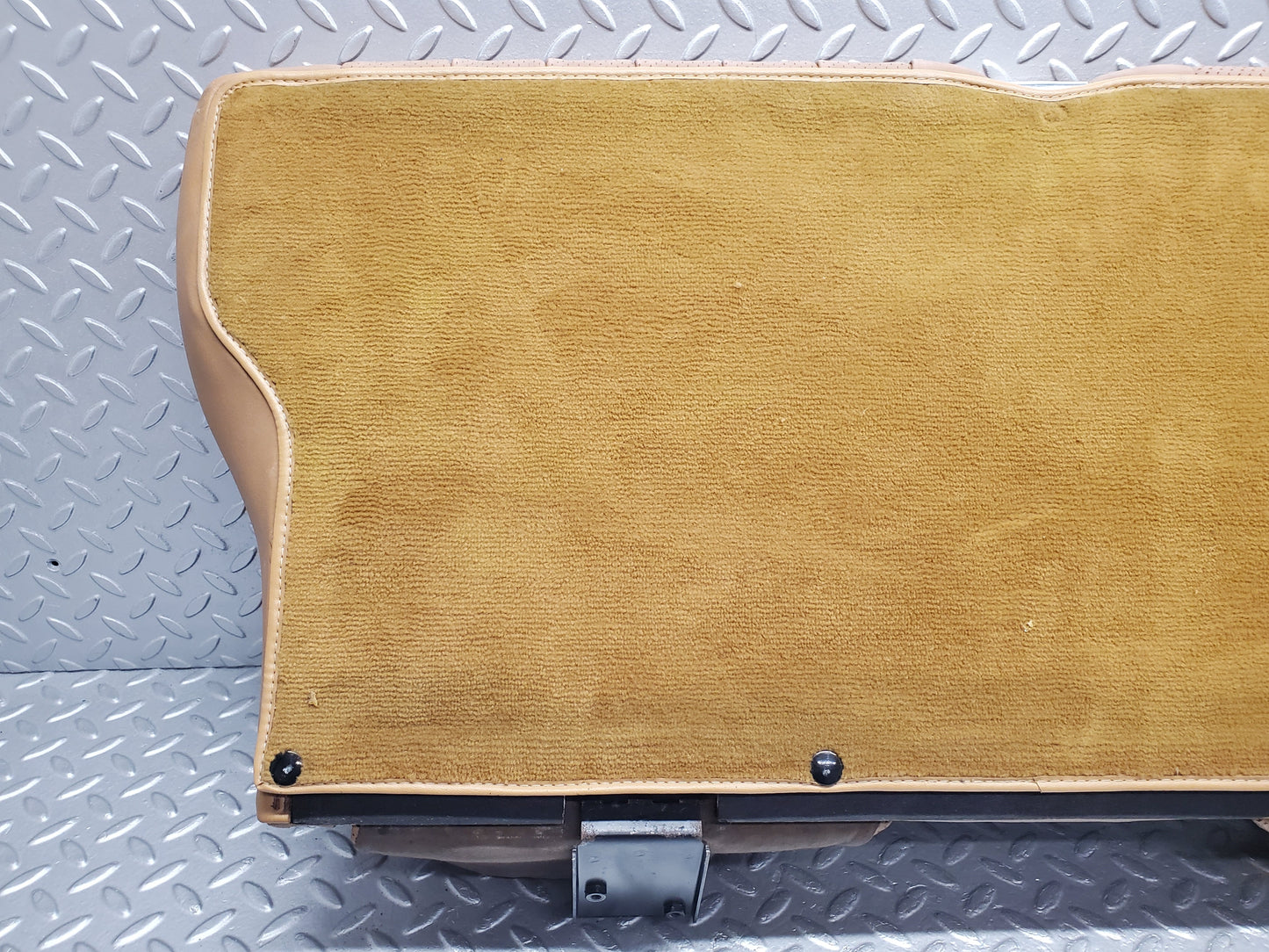 49754 Mercedes-Benz R107 380SL Coupe Rear Seat Palomino Leather