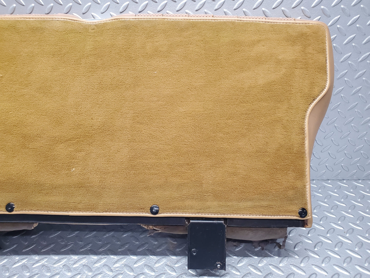 49754 Mercedes-Benz R107 380SL Coupe Rear Seat Palomino Leather