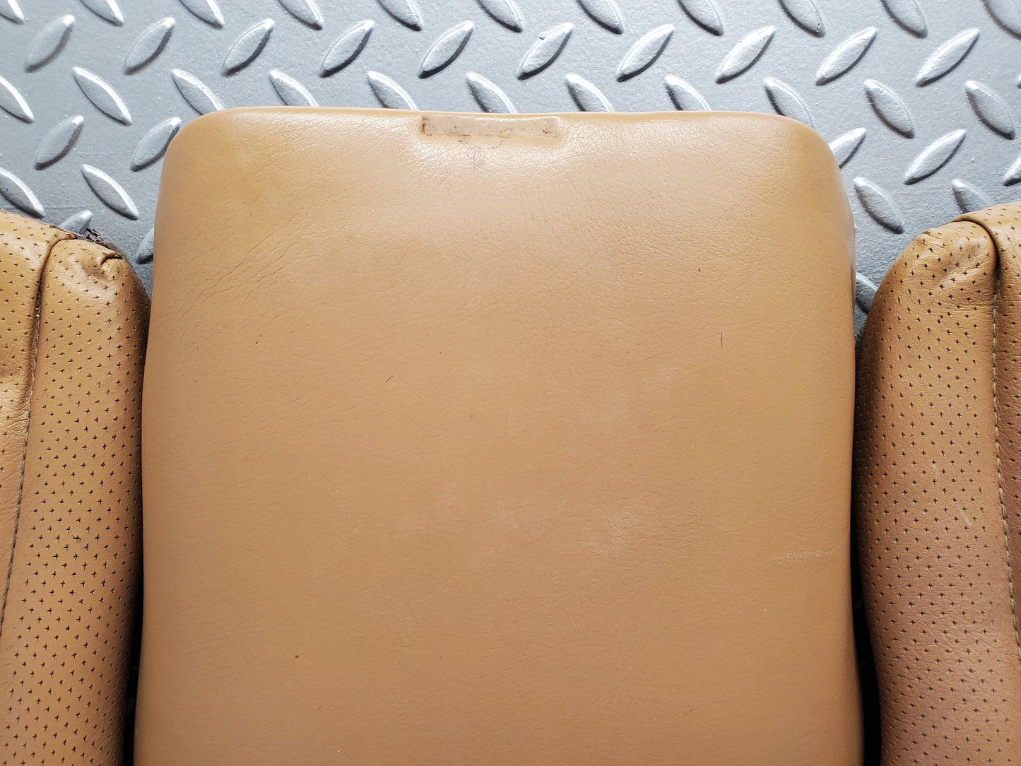 49754 Mercedes-Benz R107 380SL Coupe Rear Seat Palomino Leather