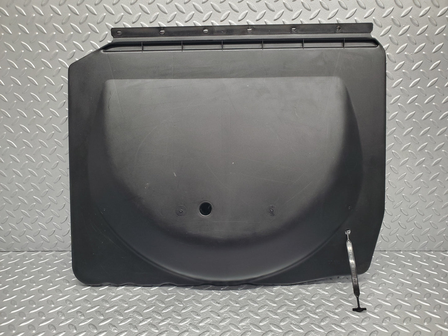49873 Mercedes-Benz R107 380SL Spare Wheel Cover 1076930033 1236930014