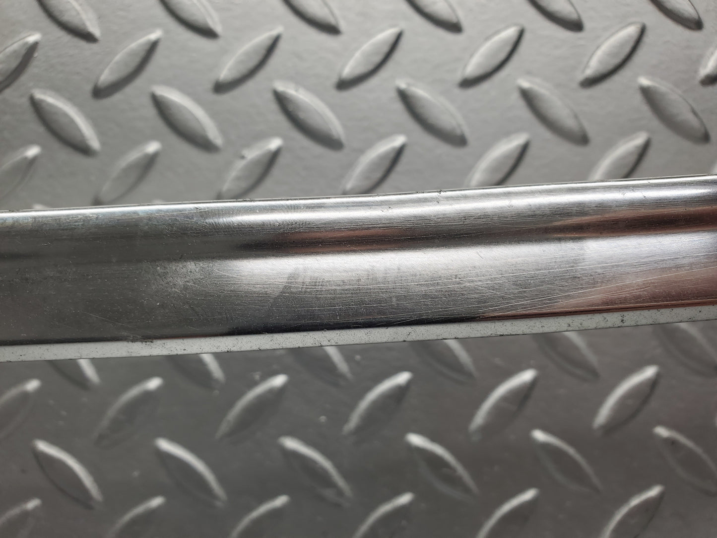 49913 Mercedes-Benz R107 380SL Front Windscreen Chrome Frame